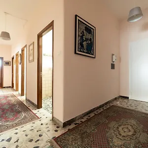 Affittacamere Budget Roma 70 Stazione, Cagliari